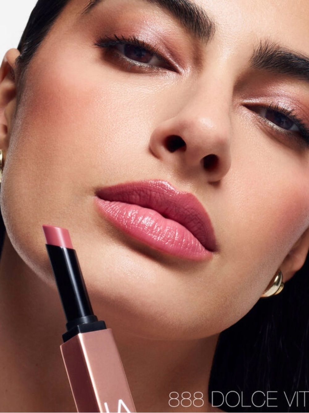 🎀NARS Lipstick in “Truth or Dare” #217 Shade with Gold-Tone Case🎀